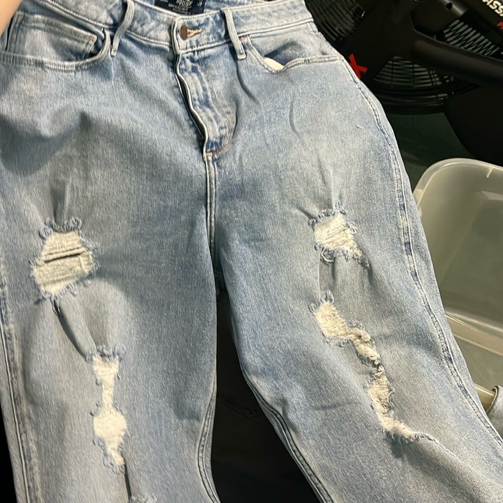 Size 17 HOLLISTER WOMENS JEANS